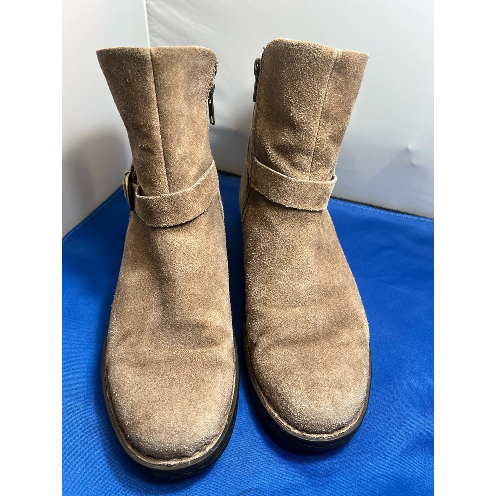 BORN Suede Syd brown ankle boot size 8.5